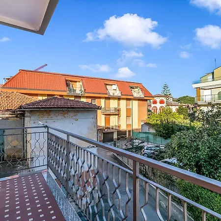 Verdi Loano Beach Apartment With Balcony - Happy Rentals דירה