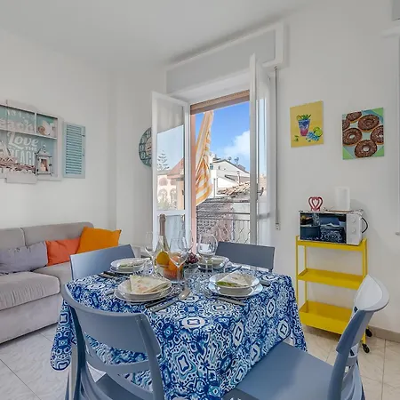 Apartman Verdi Flat With Balcony - Happy
