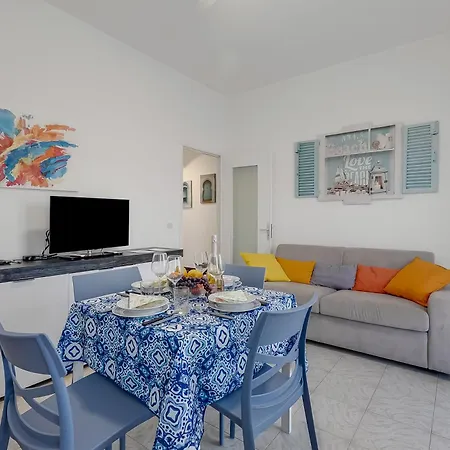 Verdi Loano Beach Apartment With Balcony - Happy Rentals דירה *