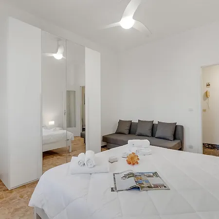 Verdi Flat With Balcony - Happy Apartman *