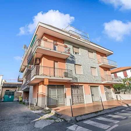 Verdi Loano Beach Apartment With Balcony - Happy Rentals דירה