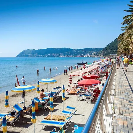 Verdi Flat With Balcony - Happy * Loano
